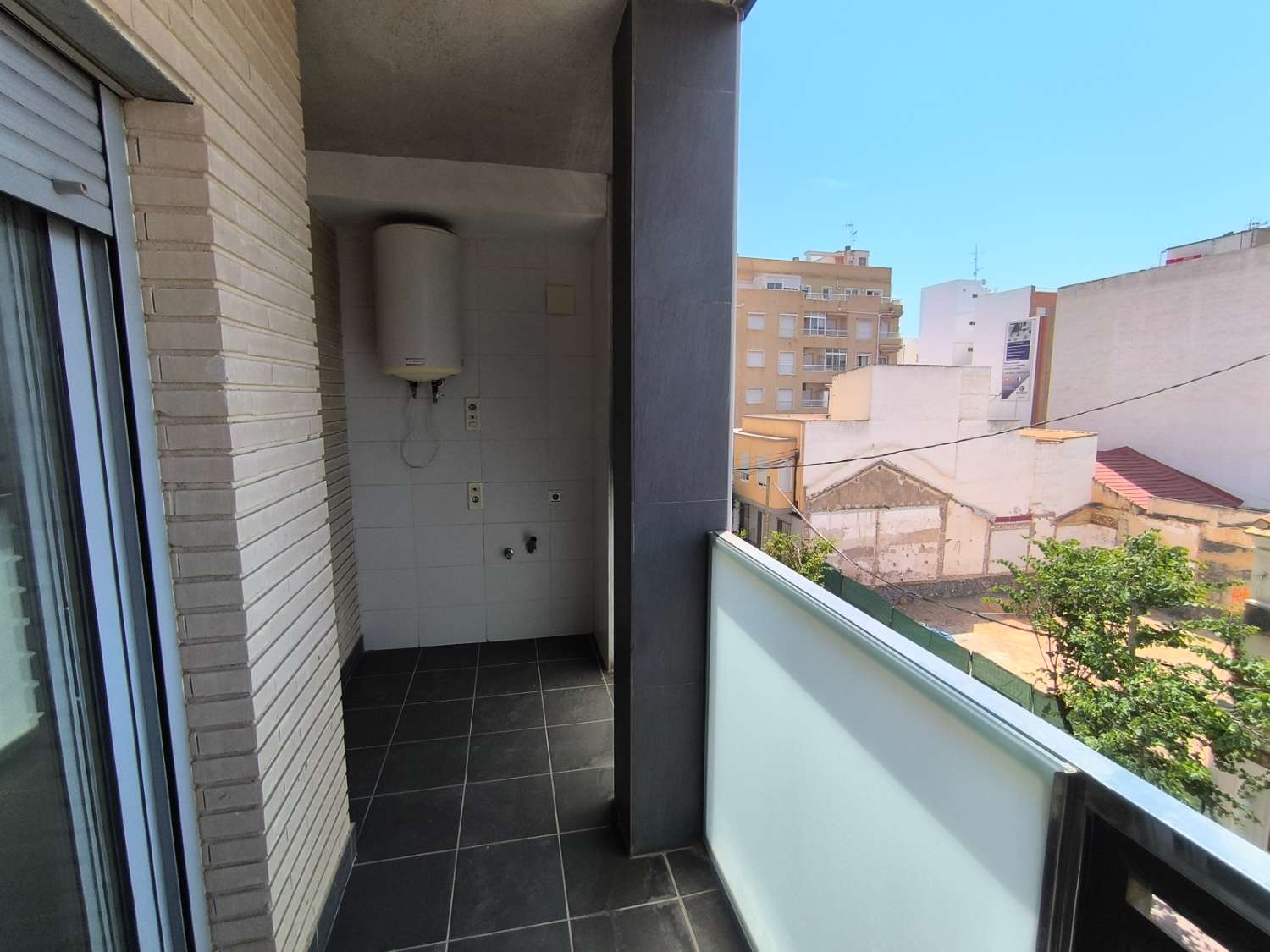 BONITO PISO REFORMADO EN BUENA UBICACIÓN