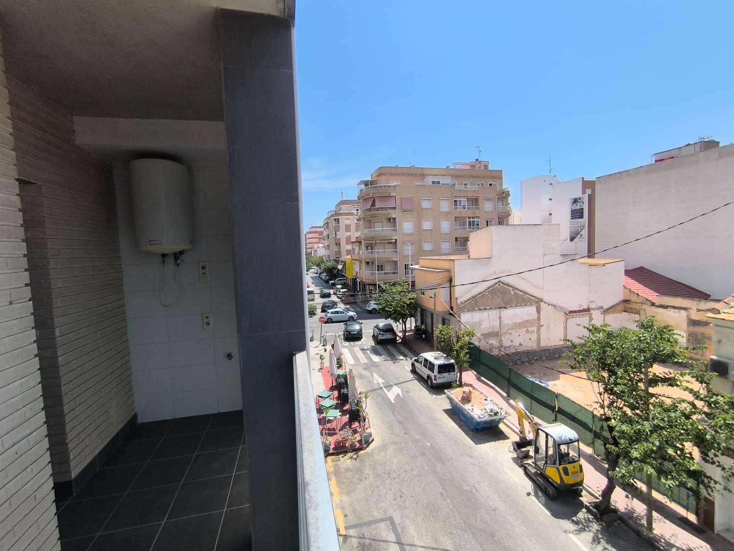 BONITO PISO REFORMADO EN BUENA UBICACIÓN