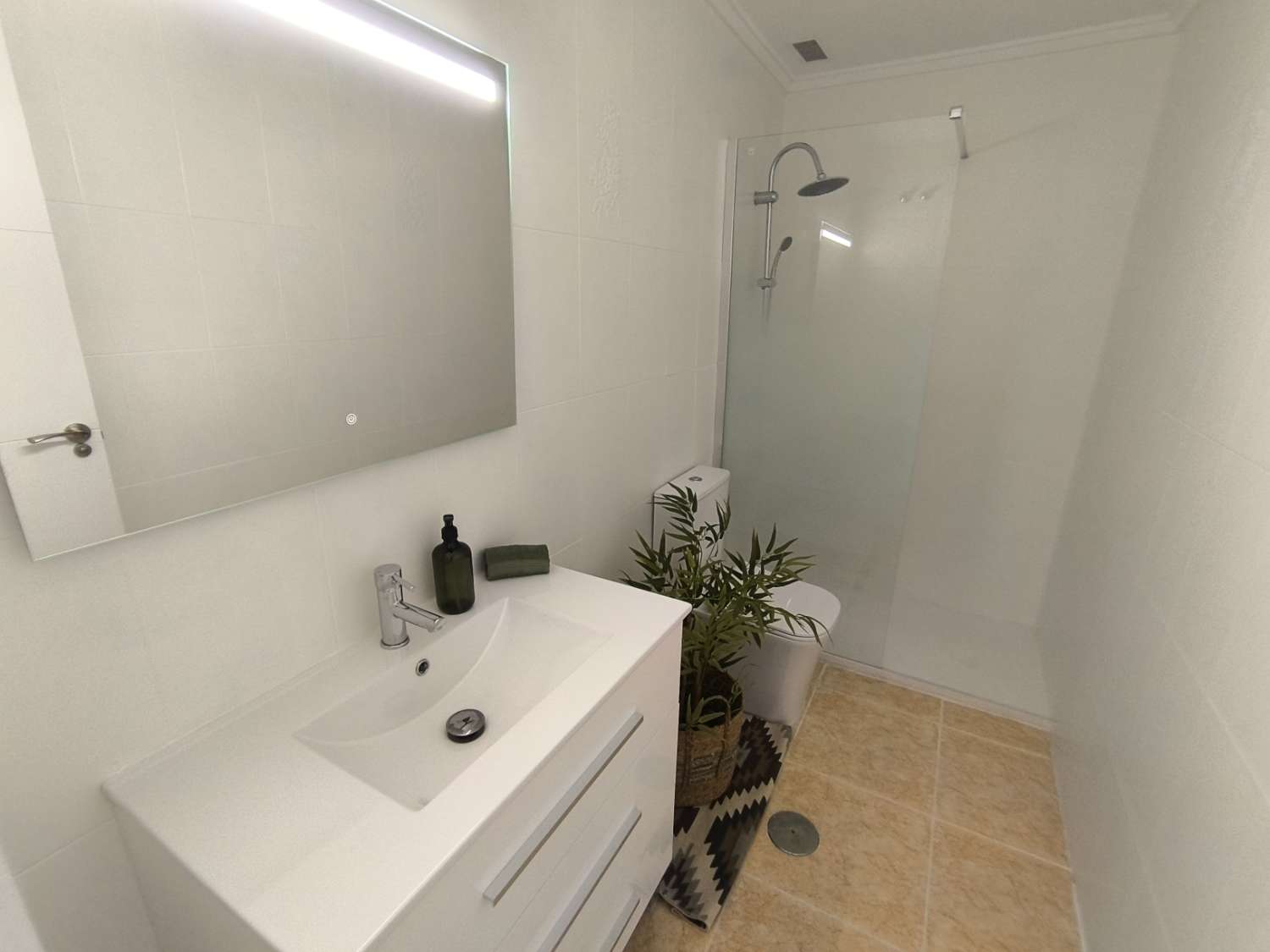 PISO EN MUY BUENA UBICACIÓN